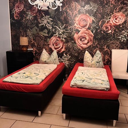 Bauernhof Privatzimmer Hortus Sandrine Gemeinschaftsbad Free Wifi Hausbreitenbach Екстериор снимка