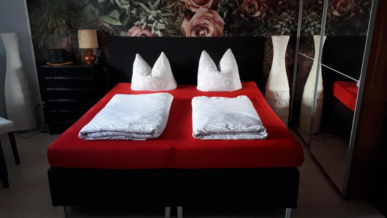 Bauernhof Privatzimmer Hortus Sandrine Gemeinschaftsbad Free Wifi Hausbreitenbach Екстериор снимка