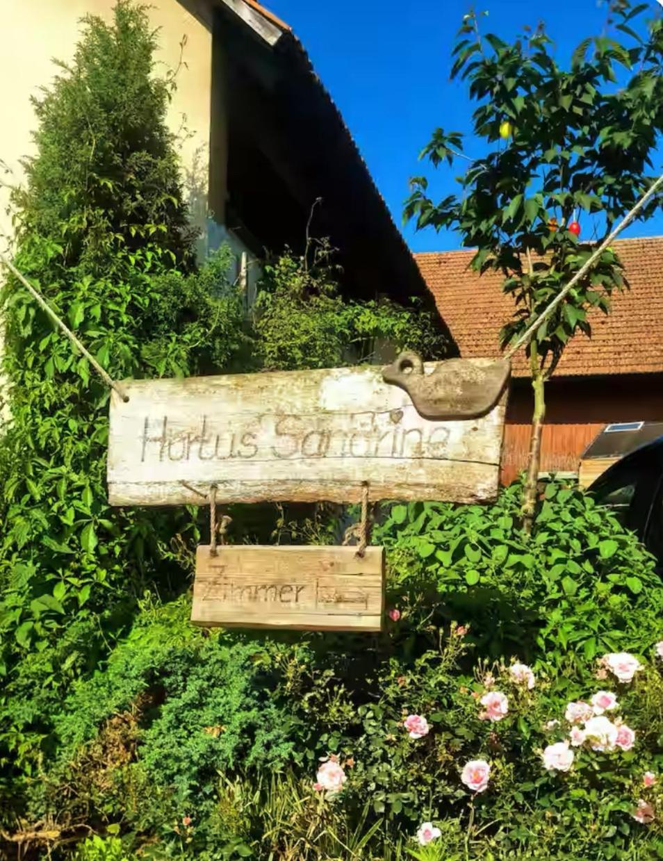 Bauernhof Privatzimmer Hortus Sandrine Gemeinschaftsbad Free Wifi Hausbreitenbach Екстериор снимка